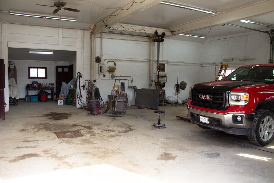 More Photos Of 5362 NY-41, Smithville Flats Industrial For Lease