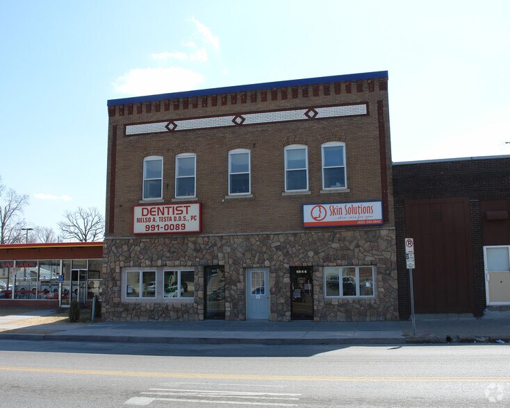 More Photos Of 2319 Vinton St, Omaha Office Residential For Sale