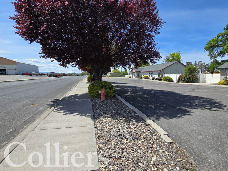 More Photos Of 187 Aspenwood Dr, Twin Falls Office For Lease