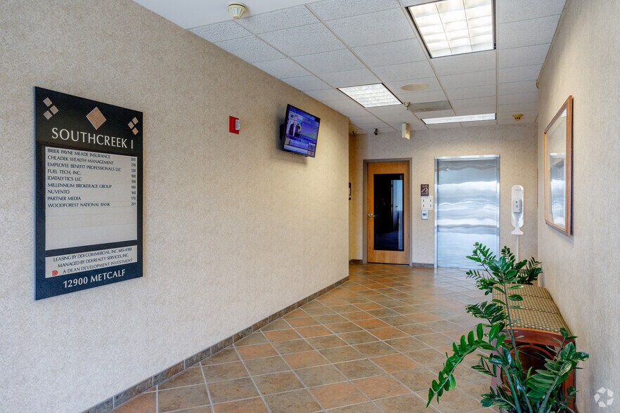 More Photos Of 12980 Metcalf Ave, Overland Park Unknown For Lease