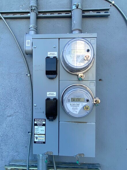 More Photos Of 8317 Whittier Blvd, Pico Rivera Storefront Retail Residential For Sale