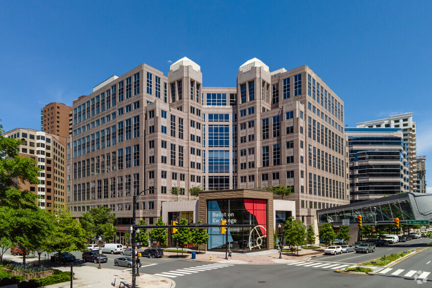 Primary Photo Of 4201 Wilson Blvd, Arlington Coworking Space