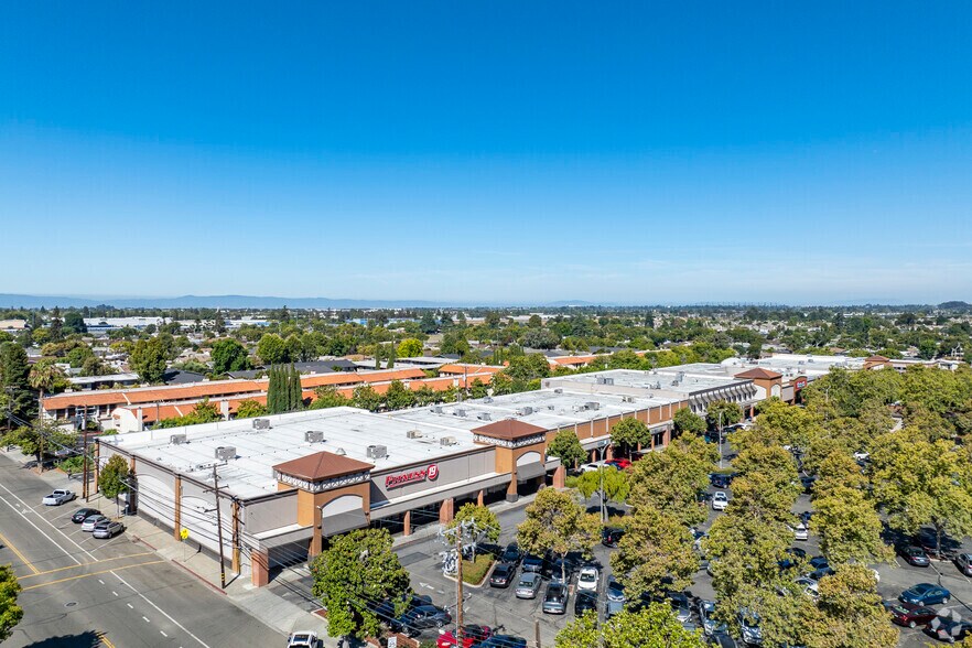 More Photos Of 31123 Mission Blvd, Hayward Unknown For Lease