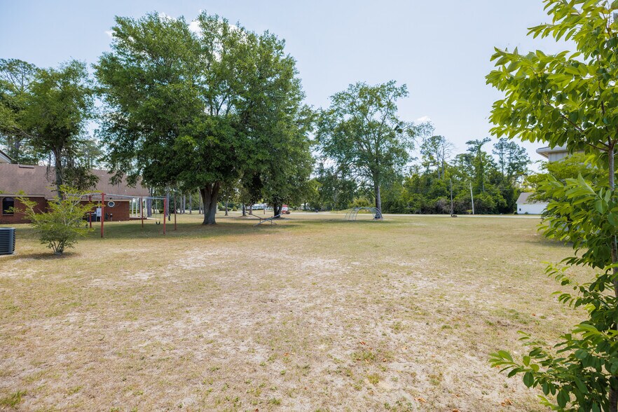 More Photos Of 37 E Main St, Lakeland Flex For Sale