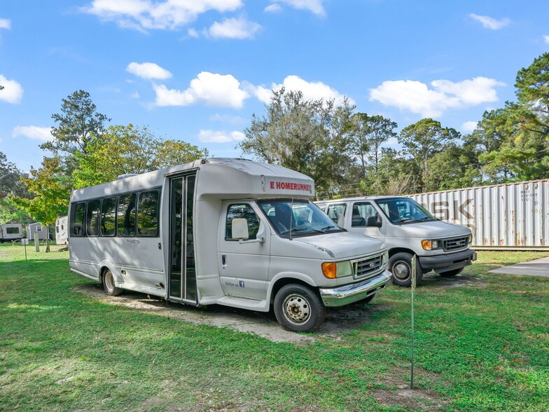 More Photos Of 15260 NE 152nd Pl, Fort Mc Coy Trailer Camper Park For Sale
