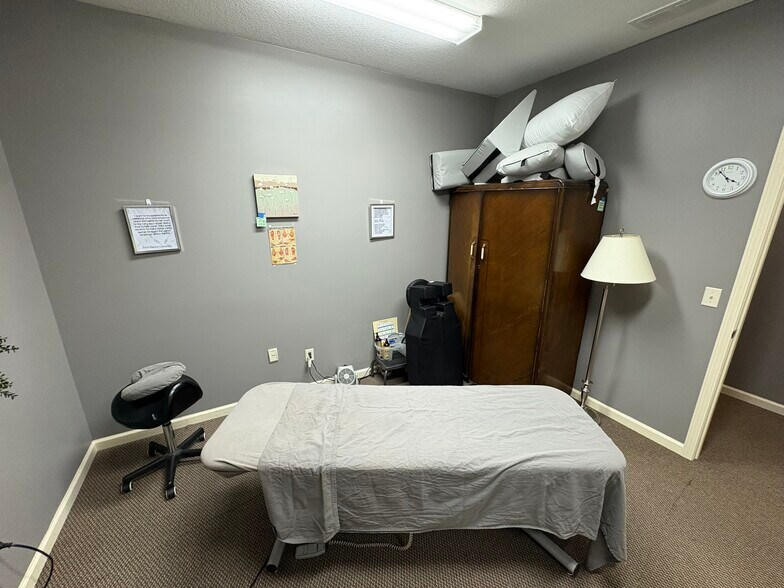 More Photos Of 10534-10536 Coldwater Rd, Fort Wayne Office For Lease