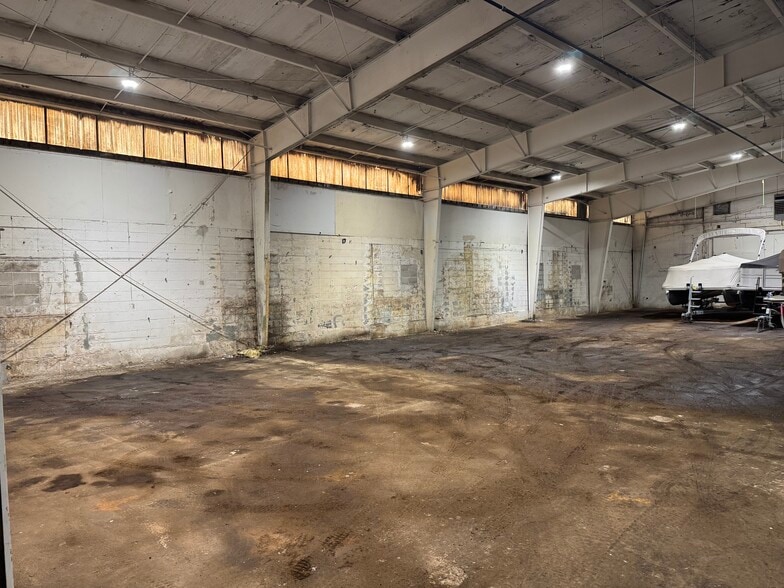 More Photos Of 5700 Walnut St, Richmond Warehouse For Sale