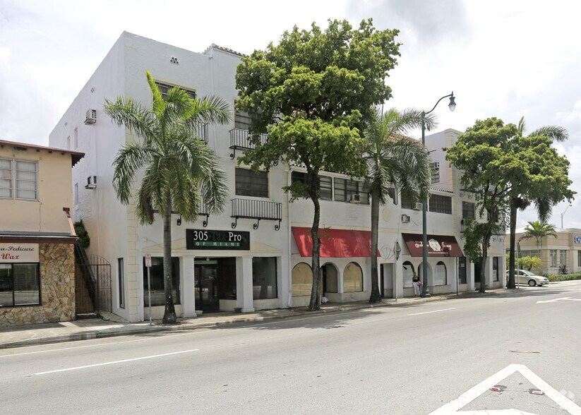 More Photos Of 2600-2614 SW 8th St, Miami Apartments For Lease