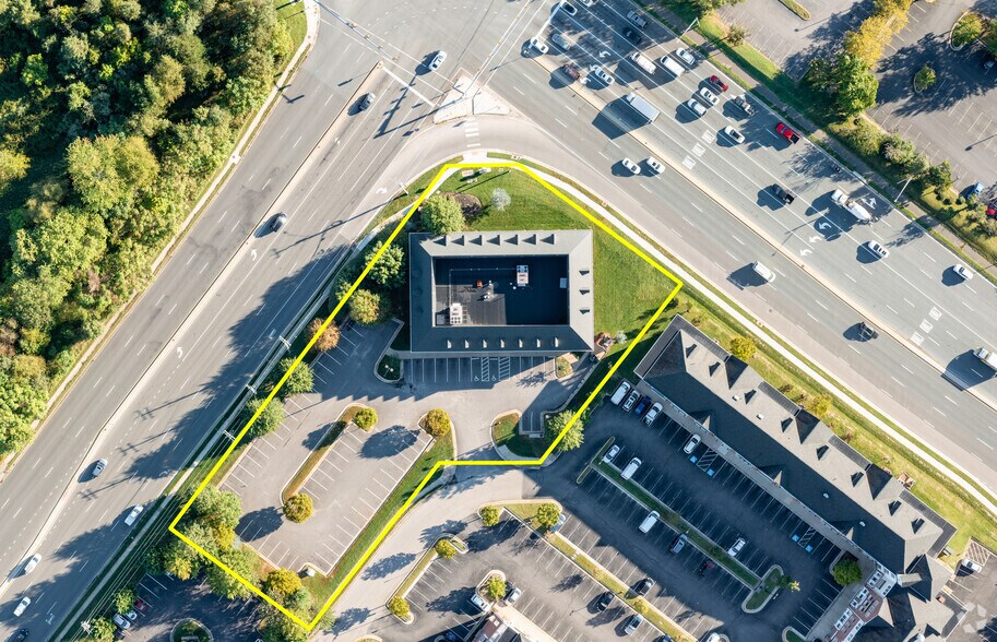 More Photos Of 13875 Hedgewood Dr, Woodbridge Medical For Lease