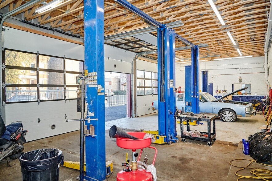More Photos Of 3800 W Division St, Chicago Auto Salvage Facility For Lease