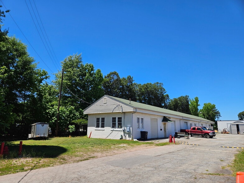 Primary Photo Of 1557 Saint Joseph Ave, East Point Warehouse For Lease