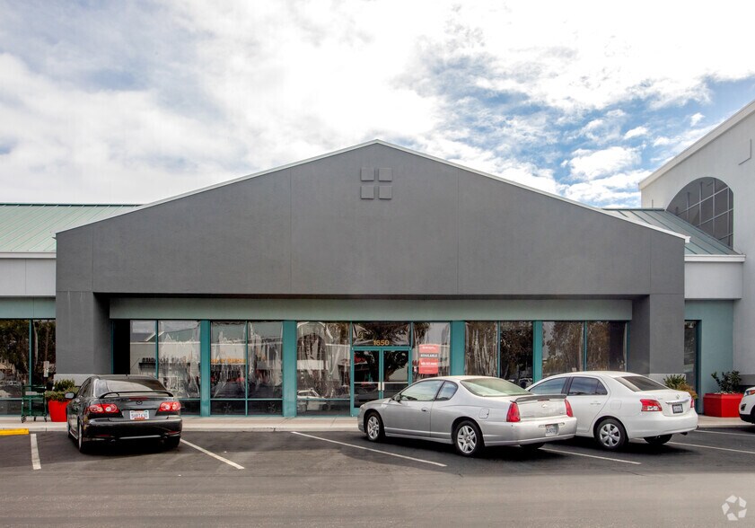 More Photos Of 1640-1760 S Bascom Ave, Campbell Unknown For Lease