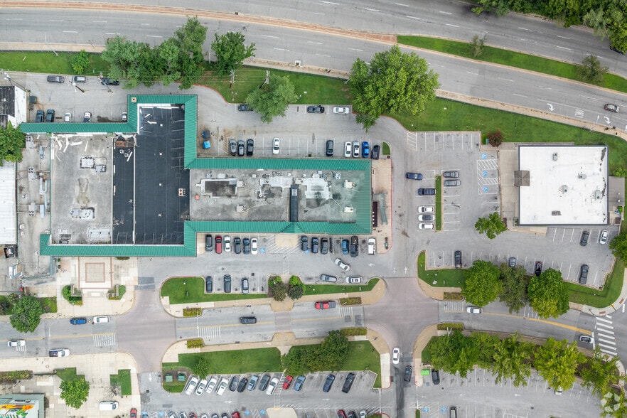 More Photos Of 510-600 E Belvedere Ave, Baltimore Unknown For Lease