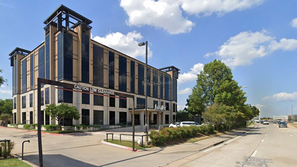 More Photos Of 558 S Central Expy, Richardson Office For Sale