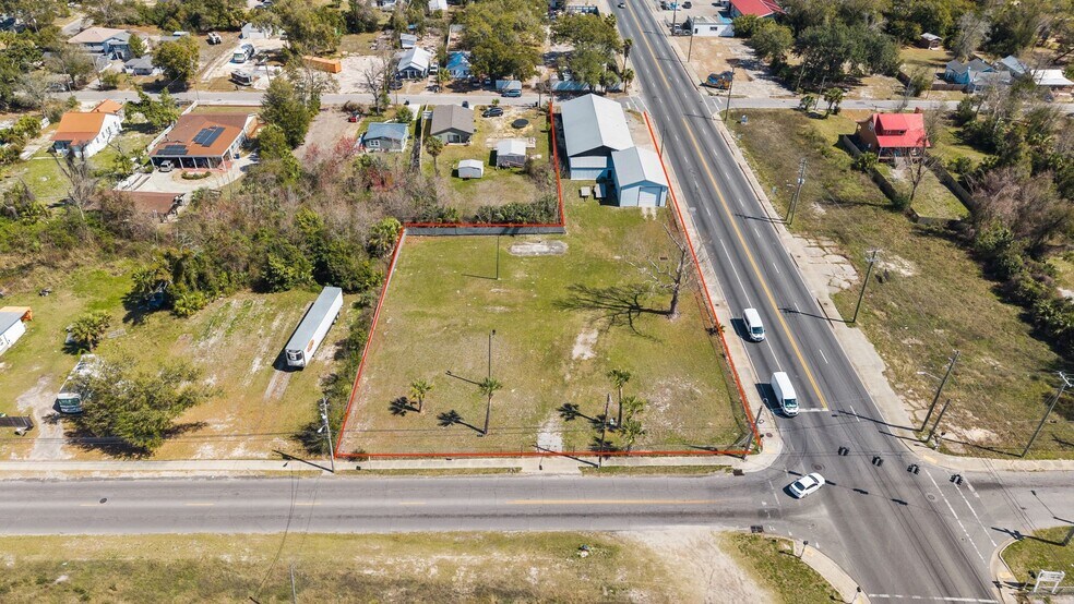More Photos Of 2135 E 5th St, Panama City Flex For Sale