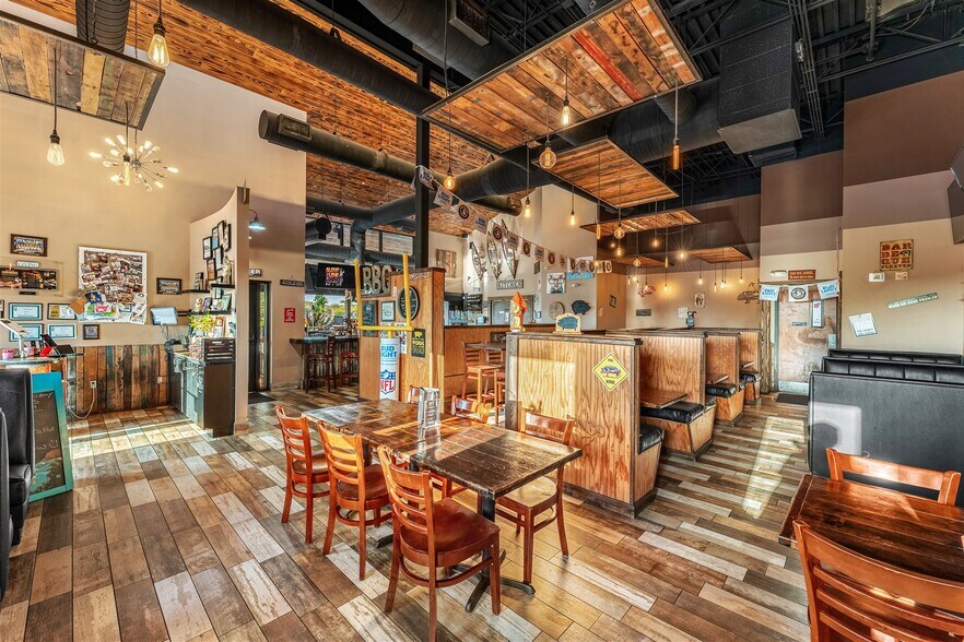 More Photos Of 5490 Stadium Pky, Melbourne Restaurant For Sale