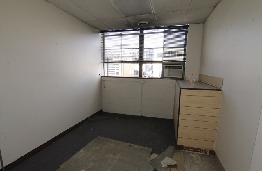 More Photos Of 74 Water St, Worcester Warehouse For Sale