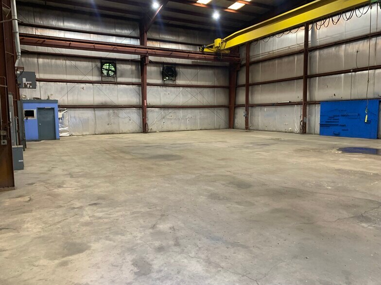 More Photos Of 4935 Whitehurst Dr, Longview Industrial For Sale