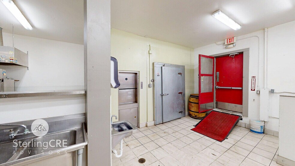 More Photos Of 424 N Higgins Ave, Missoula General Retail For Sale