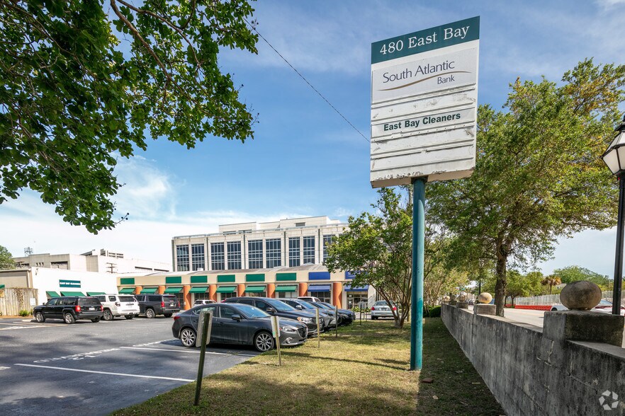 More Photos Of 480 E Bay St, Charleston General Retail For Lease
