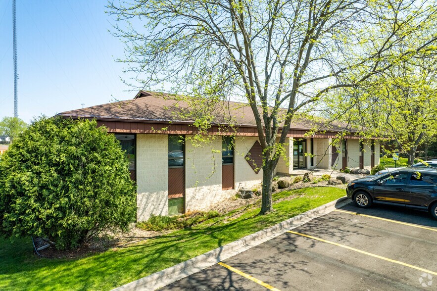 More Photos Of 14 Ellis Potter Ct, Madison Office For Sale