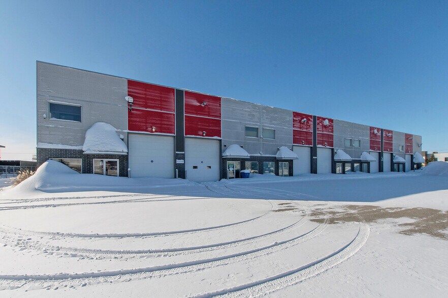 More Photos Of 14410 Rue Rolland-Desjardins, Mirabel Warehouse For Sale