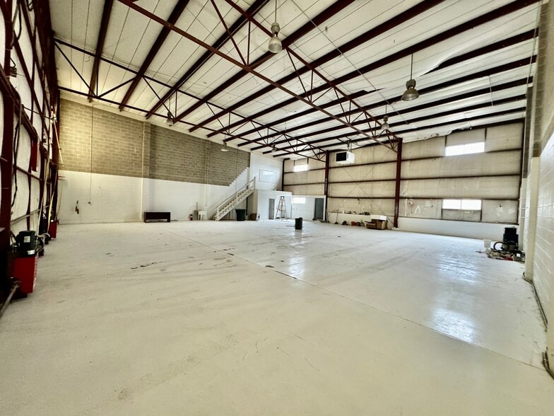 More Photos Of 37451 Beechcraft Way, Watkins Warehouse For Sale