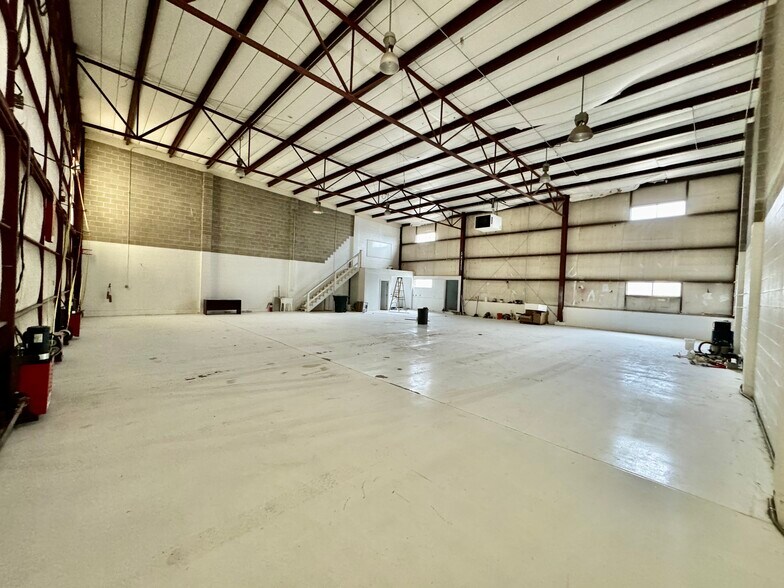 More Photos Of 37451 Beechcraft Way, Watkins Warehouse For Sale