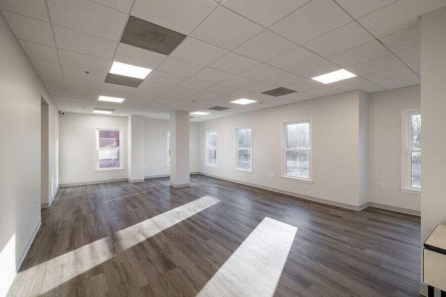 More Photos Of 125 Old Monroe Rd, Athens Office For Lease