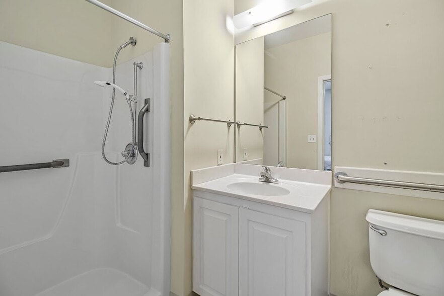 More Photos Of 100 W Lake Professional Park, Geneva Assisted Living For Sale