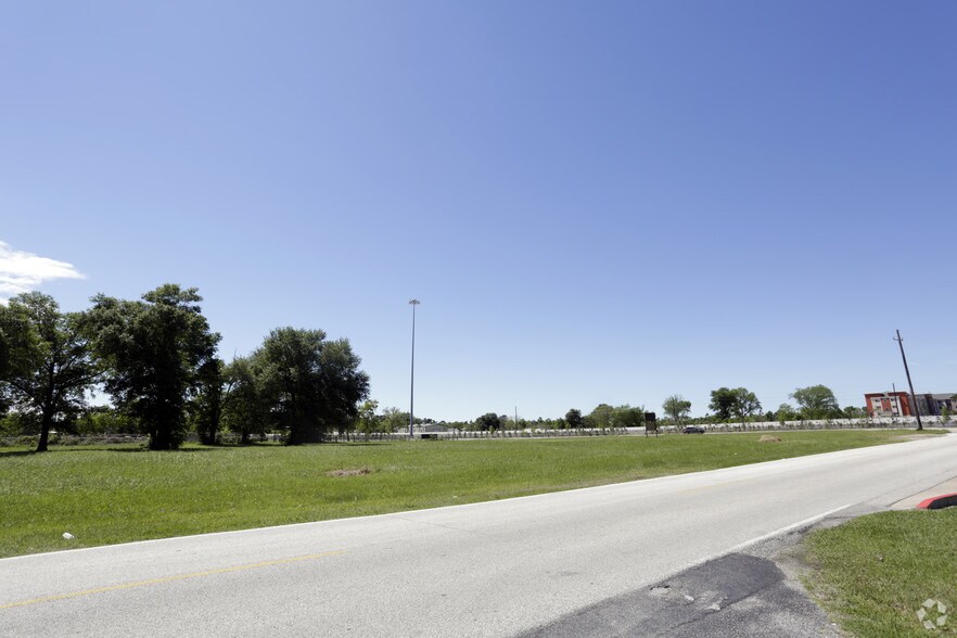 More Photos Of 14245-14369 Medical Complex Dr, Tomball Land For Sale