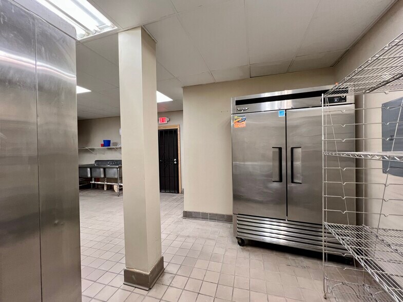 More Photos Of 4260 E Ponce De Leon Ave, Clarkston Freestanding For Lease