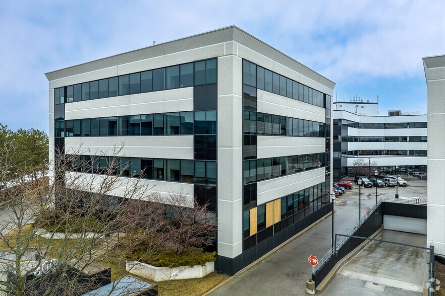 More Photos Of 300 Town Centre Blvd N, Markham Office For Lease