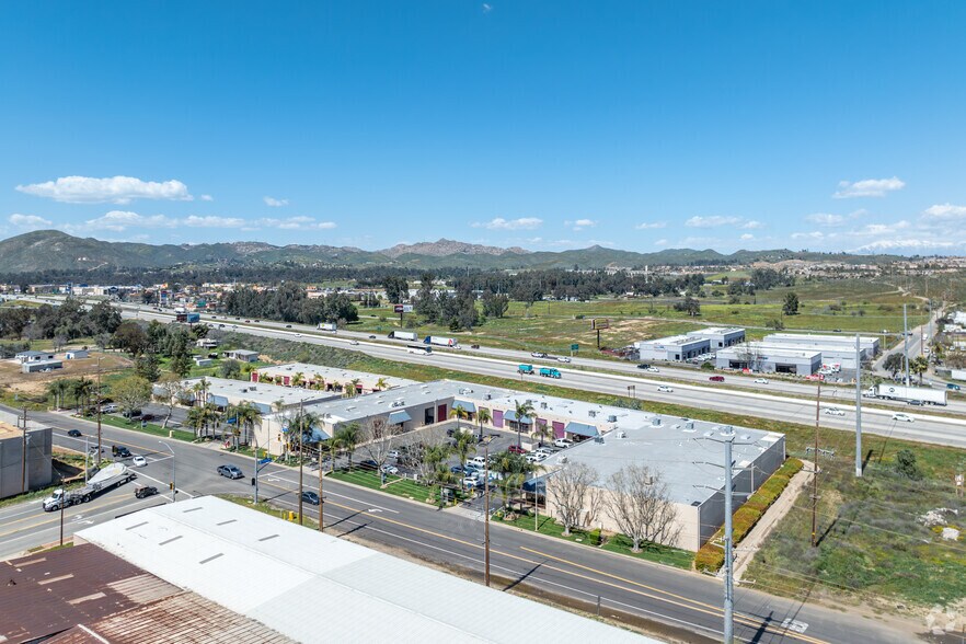 More Photos Of 18630 Collier Ave, Lake Elsinore Unknown For Lease