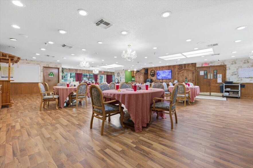 More Photos Of 7435 Plathe Rd, New Port Richey Assisted Living For Sale