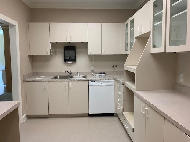 More Photos Of 1565 S Main St, Greenville Medical For Sale