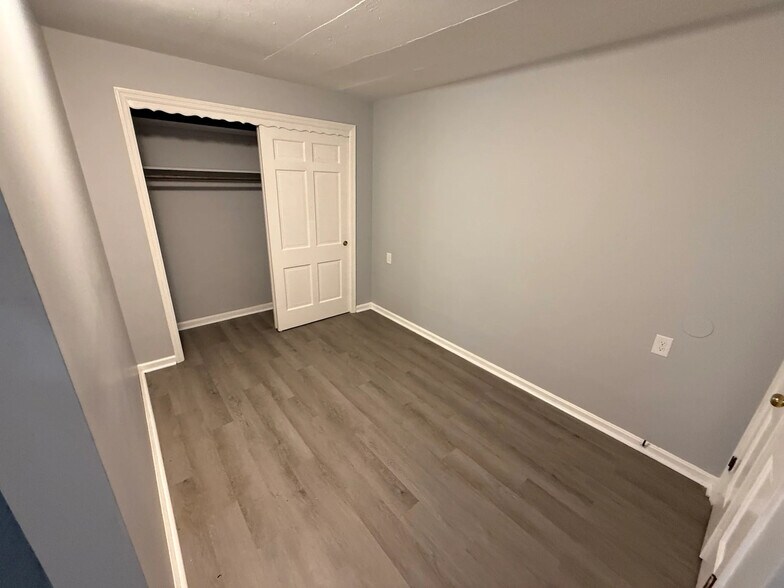 More Photos Of 2271 Hepburn Ave, Dayton Apartments For Sale