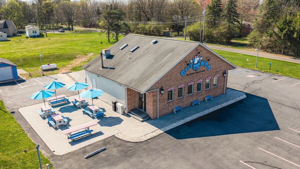 More Photos Of 2693 Community Dr, Bath Restaurant For Sale