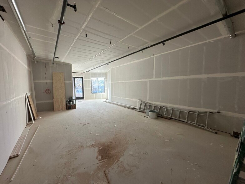 More Photos Of 4115 El Camino Real, Palo Alto Storefront Retail Office For Sale