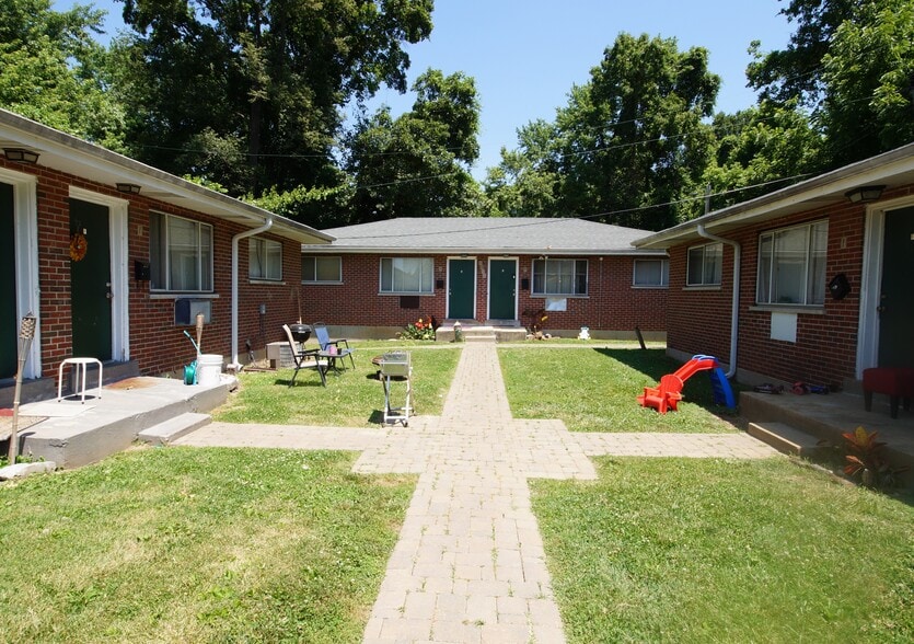 Primary Photo Of 1209 Chambers Rd, Ferguson Apartments For Sale