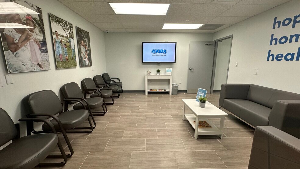 More Photos Of 17801 NW 2nd Ave, Miami Religious Facility For Lease