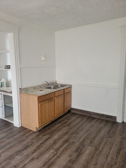 More Photos Of 65 Mason St, Rochester Apartments For Sale