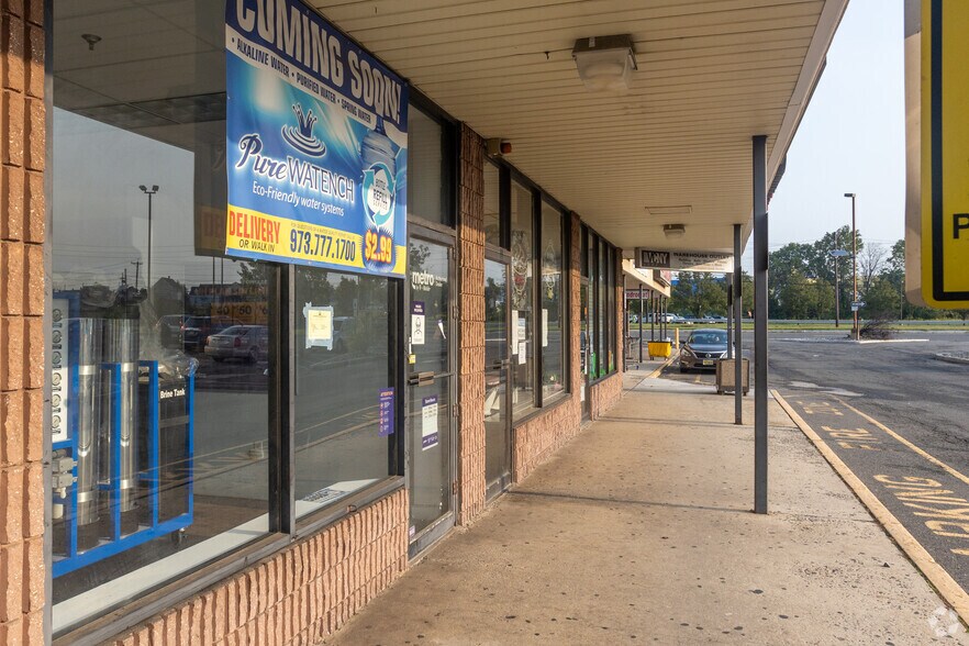 More Photos Of 365 Convery Blvd, Perth Amboy Unknown For Lease