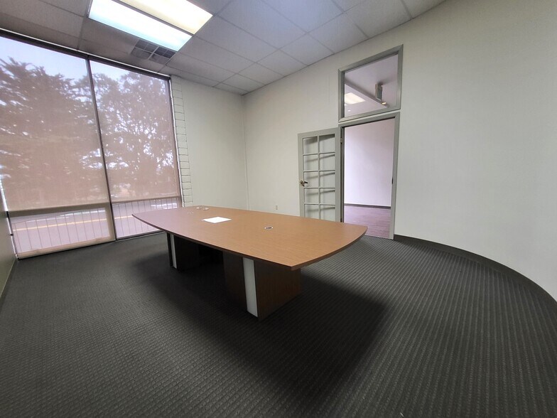 More Photos Of 2488 Junipero Serra Blvd, Daly City Office For Sale