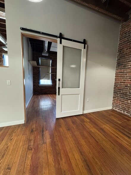 More Photos Of 109-111 N State St, Jackson Loft Creative Space For Sale