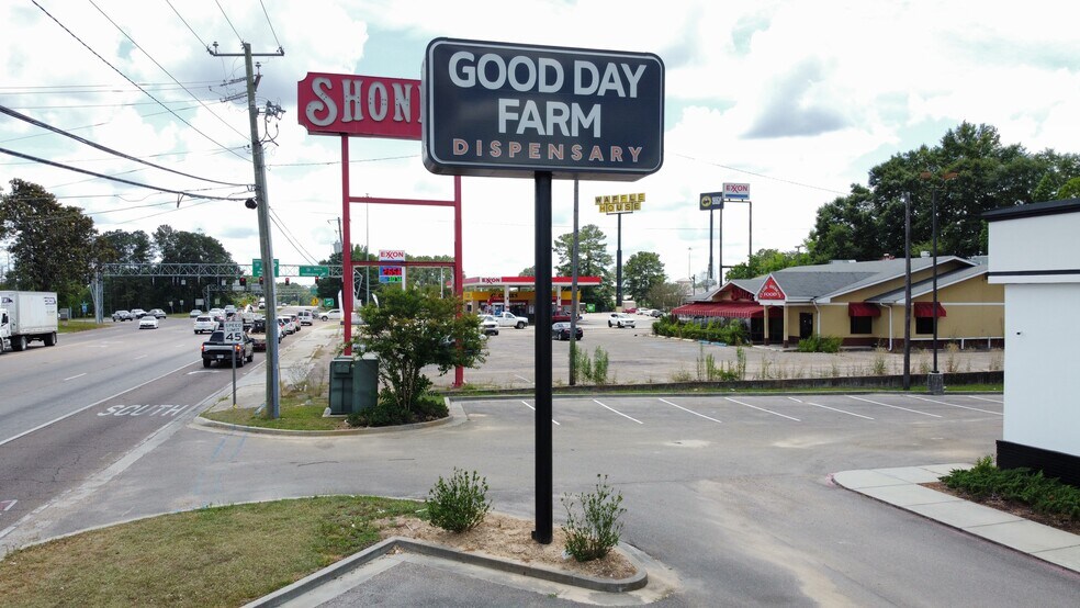 More Photos Of ,  General Retail For Sale