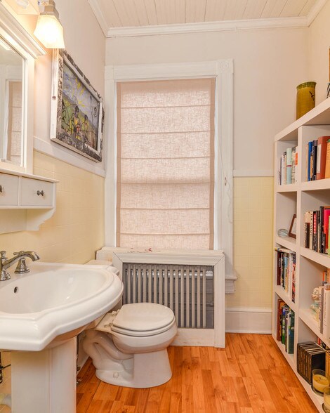 More Photos Of 145 Melrose Ave, Tryon Apartments For Sale