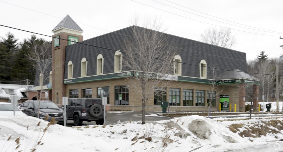 Primary Photo Of 75 Boul des Châteaux, Blainville Storefront Retail Office For Sale