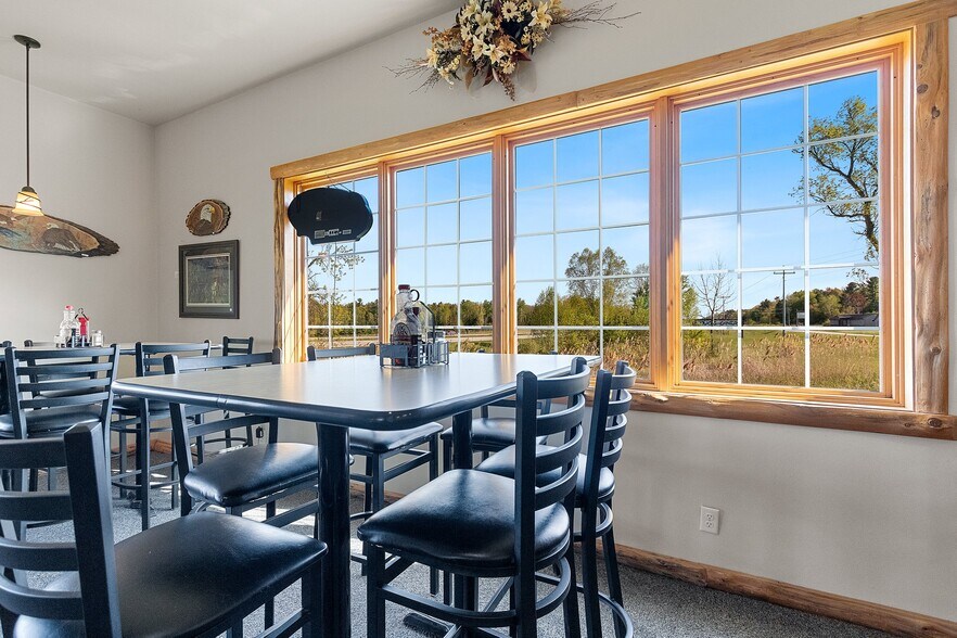 More Photos Of 5774 Duame Rd, Stiles Restaurant For Sale