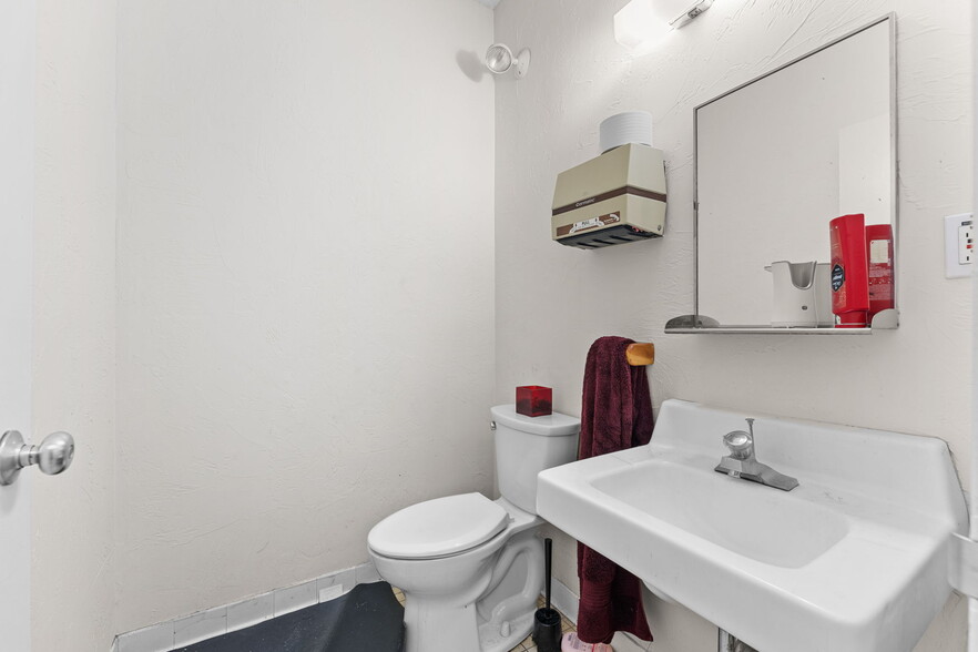 More Photos Of 77 Pond Ave, Brookline Apartments For Sale